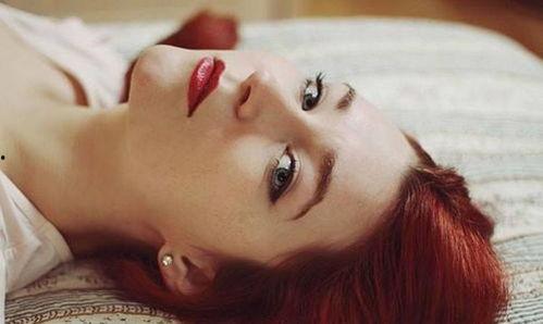 网红吃瓜白醋少女图片,酸爽滋味引网友热议  第3张